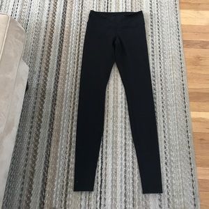 Full length Lululemons
